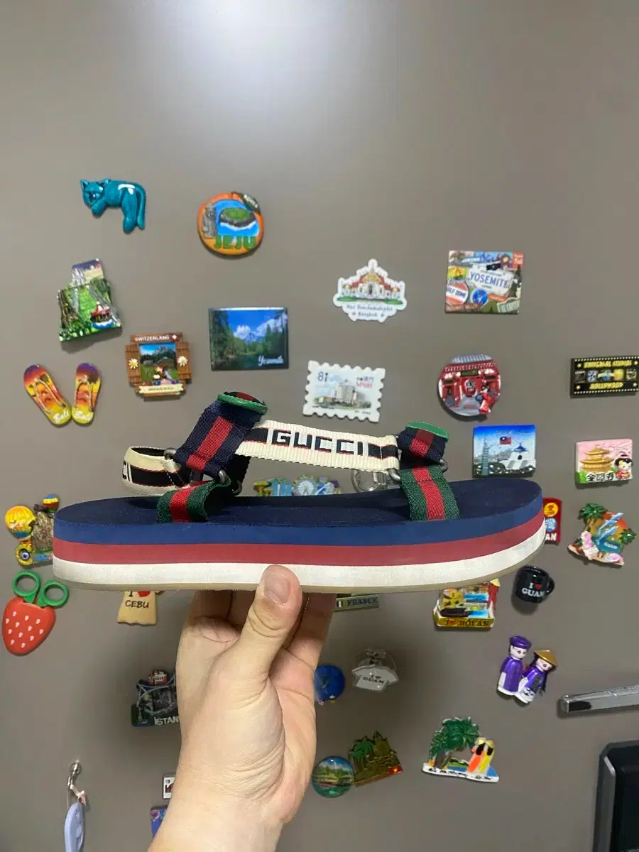 thumbnail-0